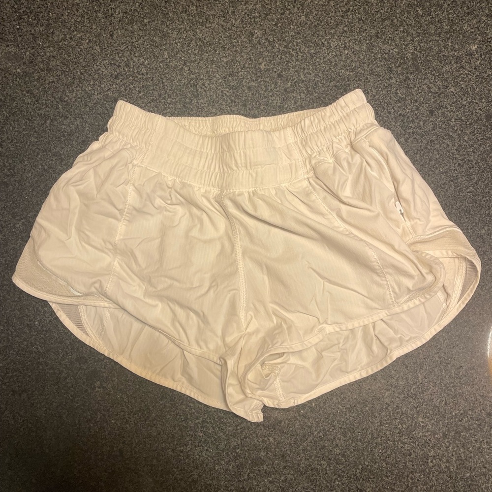 Lululemon Hotty Hot Shorts (size 4)
